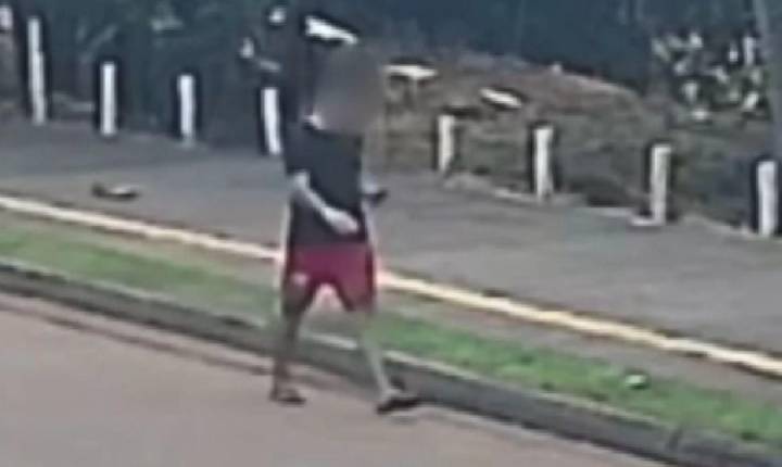 Aparecida: homem abaixa bermuda e tenta agarrar adolescente no meio da rua