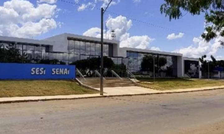 Cerca de 40 crianças de uma  escola em Luziânia são internadas após crise de vômito e diarreia.