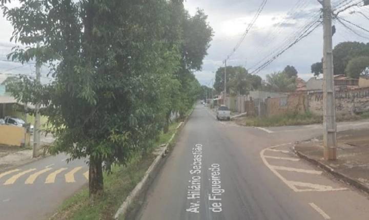 Criança de 2 anos é encontrada andando sozinha em Goiânia