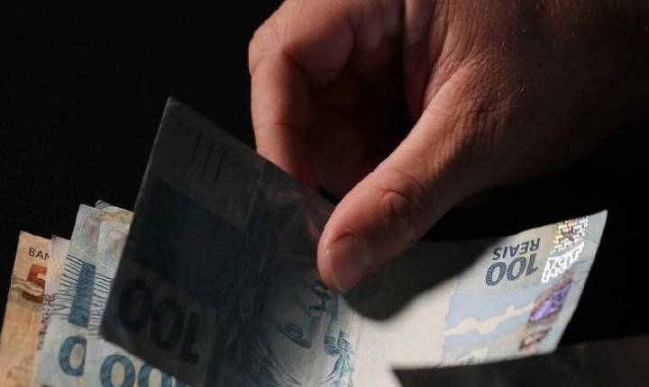 Décimo terceiro salário 2025: veja quando será paga a 1ª parcela do benefício