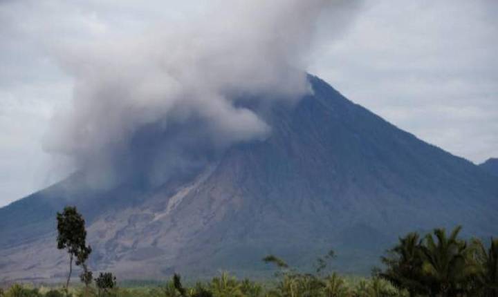 Indonésia: sobe para 34 o número de mortos após erupção de vulcão