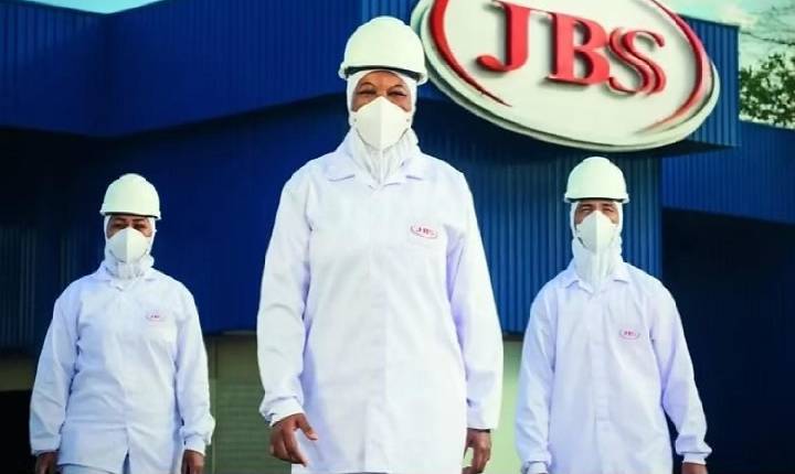 JBS é alvo de ação judicial nos EUA por supostas falsas promessas climáticas