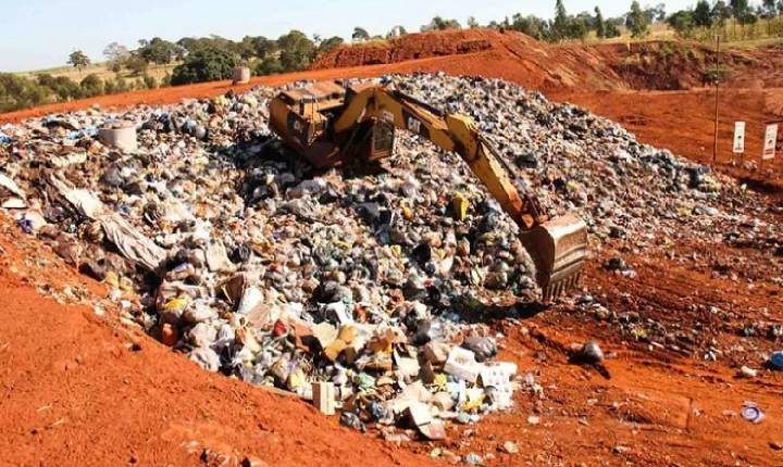 Justiça proíbe Prefeitura de Paranaíba de gastar com festas e publicidade até construir UTR