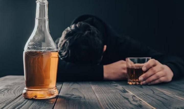 Nova lei aumenta pena para quem fornece bebida alcoólica a crianças e adolescentes
