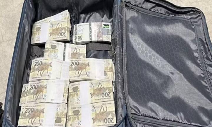 PF prende homens com 1,2 milhão dentro de mala a caminho de Goiás
