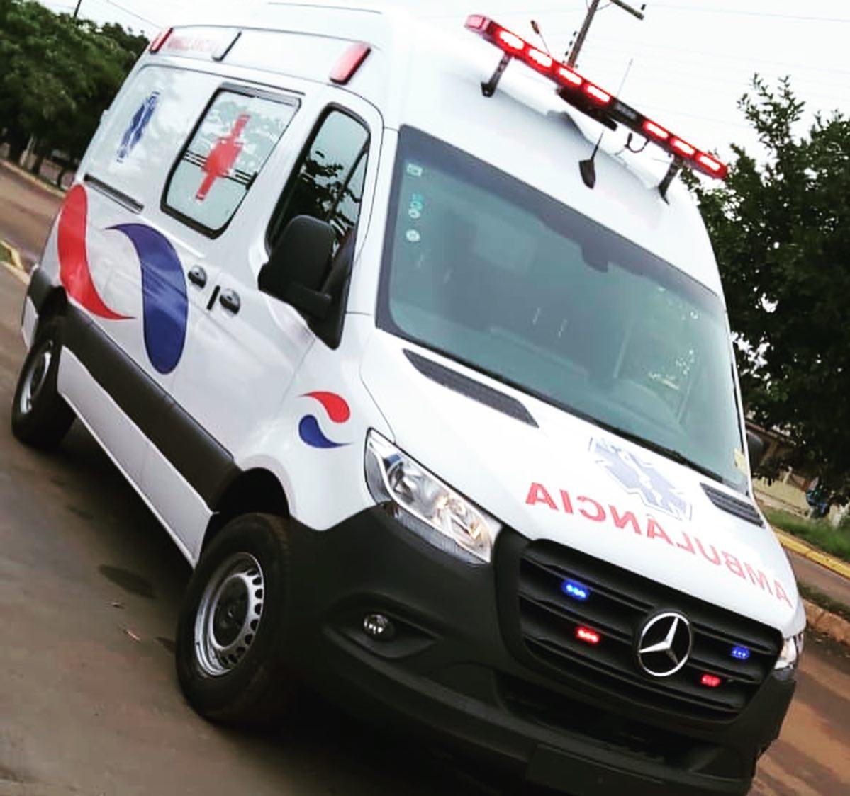 Secretária de Saúde adquire ambulância SEMI-UTI