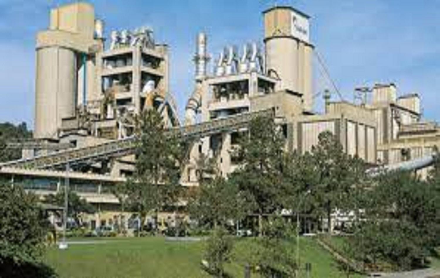 Agência informa que maior empresa fabricante de cimento do mundo optou por deixar o Brasil