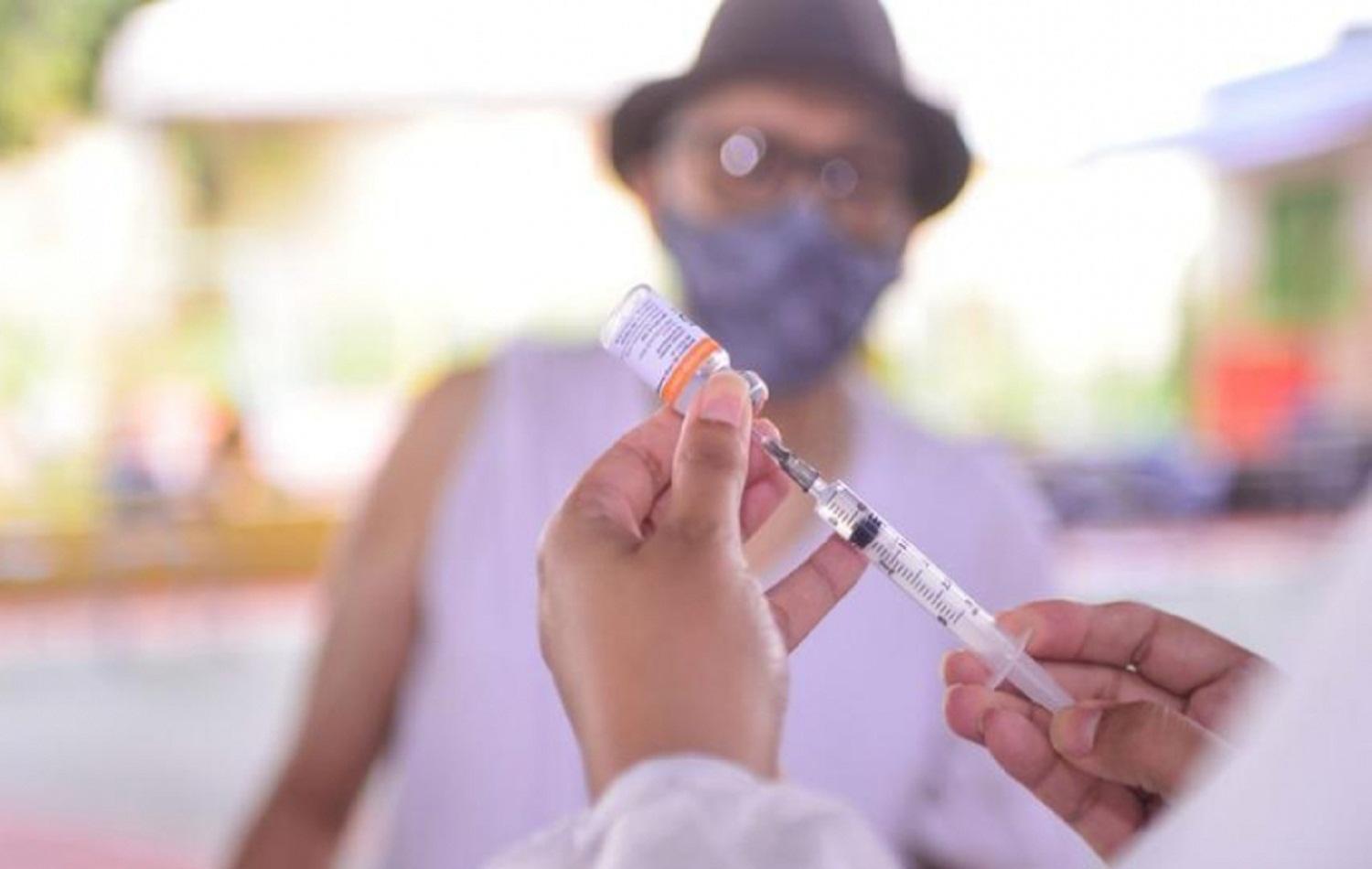 Goiás recebe 187 mil doses de vacinas contra Covid na quinta