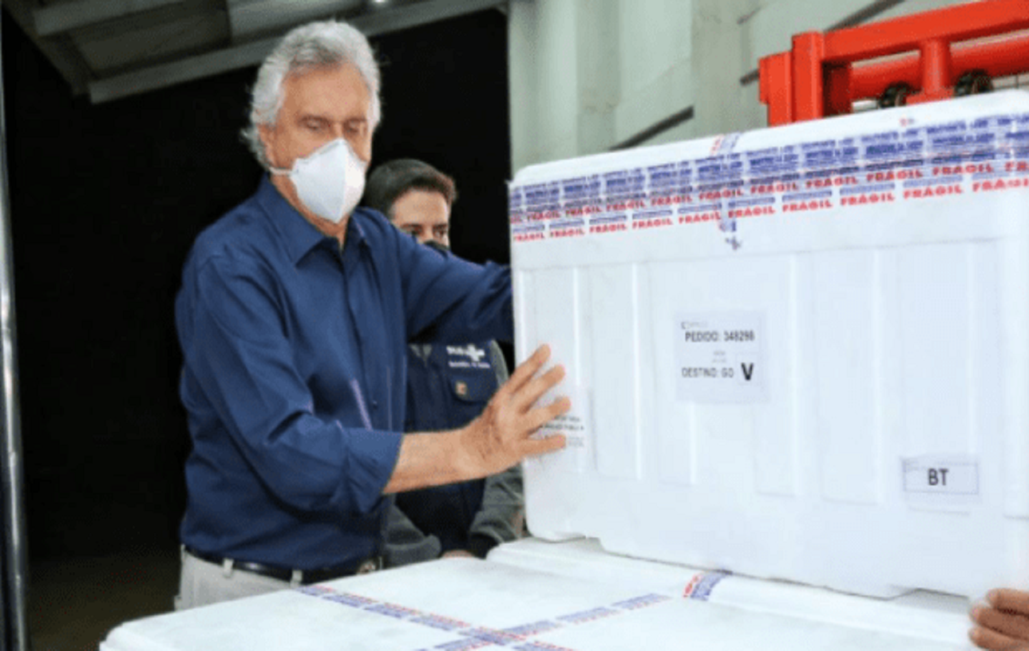 Governo de Goiás recebe remessa com 187.750 doses de vacina contra Covid-19