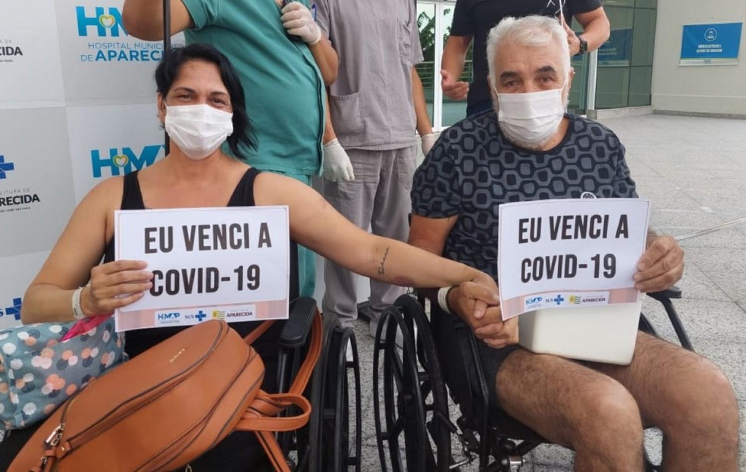 Juntos há 30 anos, goianos se recuperam da Covid e deixam hospital no mesmo dia