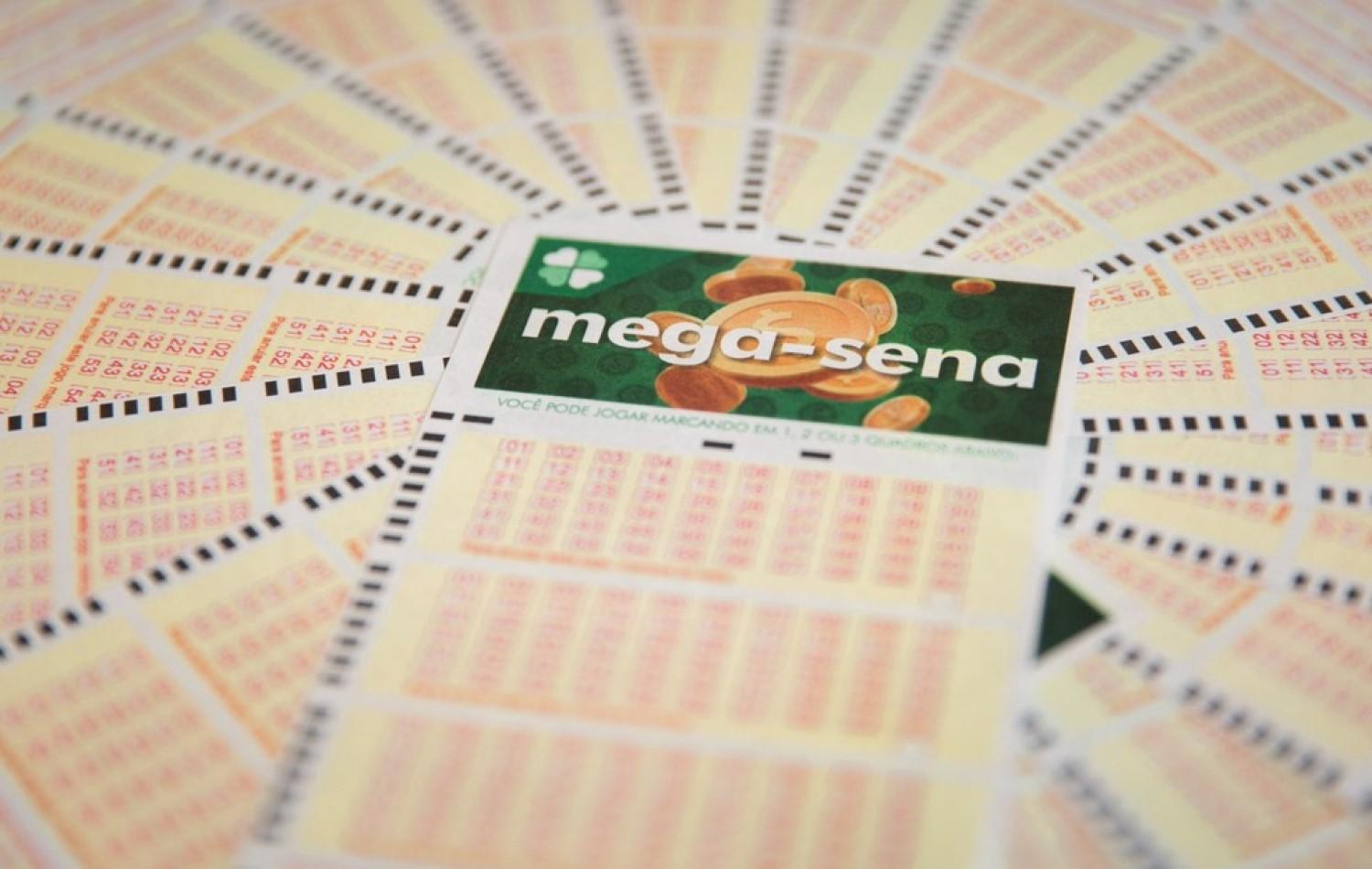 Mega-Sena pode pagar R$ 100 milhões neste sábado