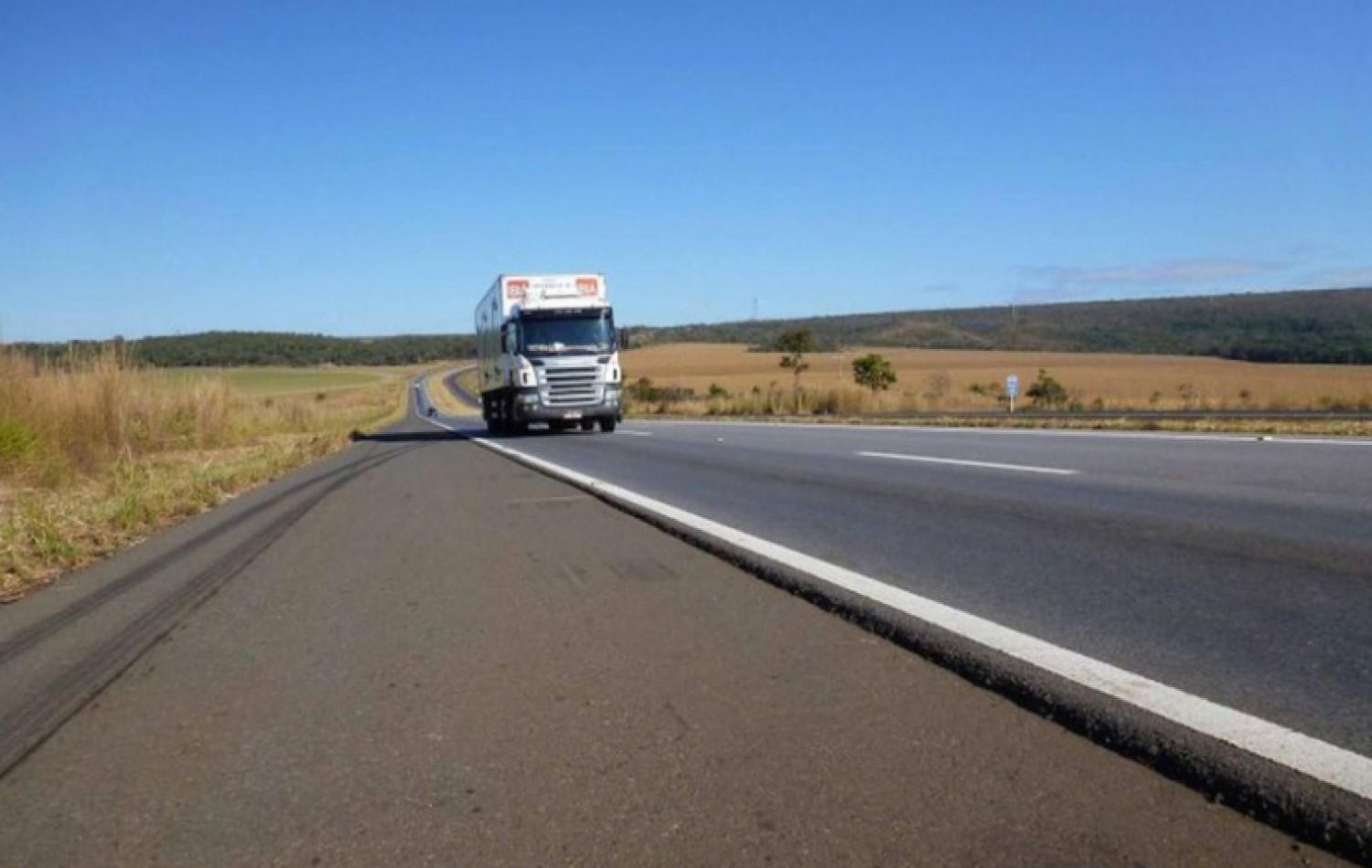 Programa garante R$ 200 mi para recuperação de asfalto em 100 municípios goianos