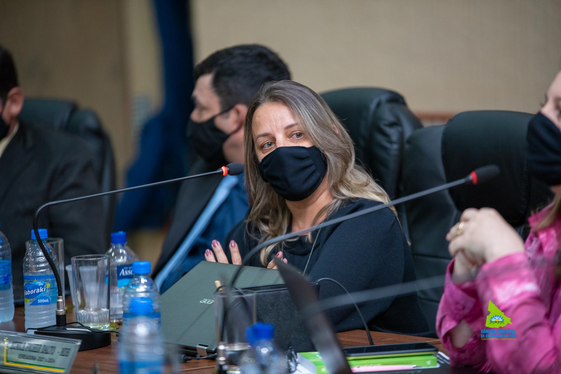 Vereadora Nicki comemora benefícios importantes para Chapadão do Céu