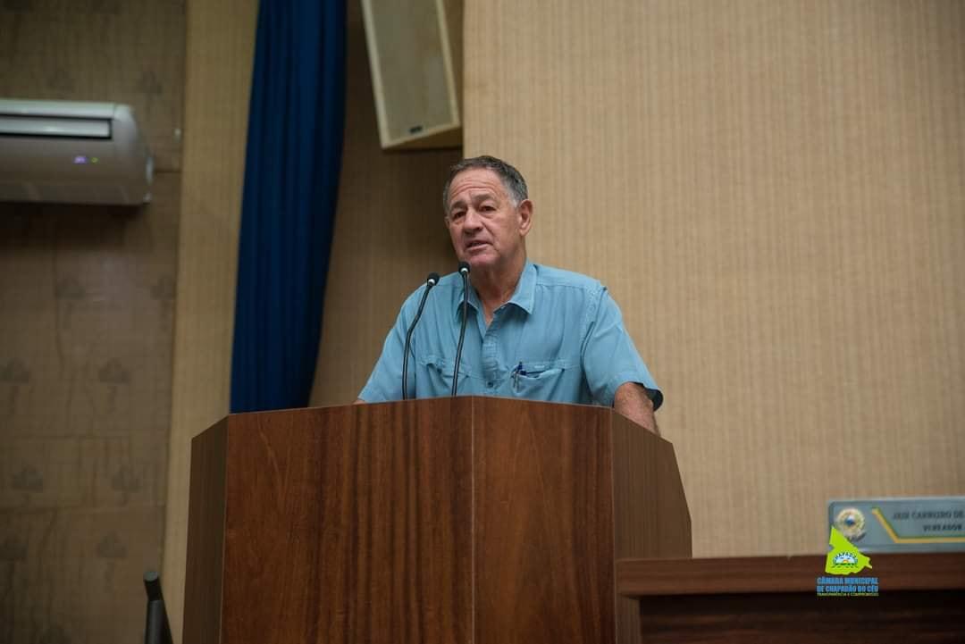 Prefeito Eduardo Peixoto pede afastamento do cargo por 90 dias.
