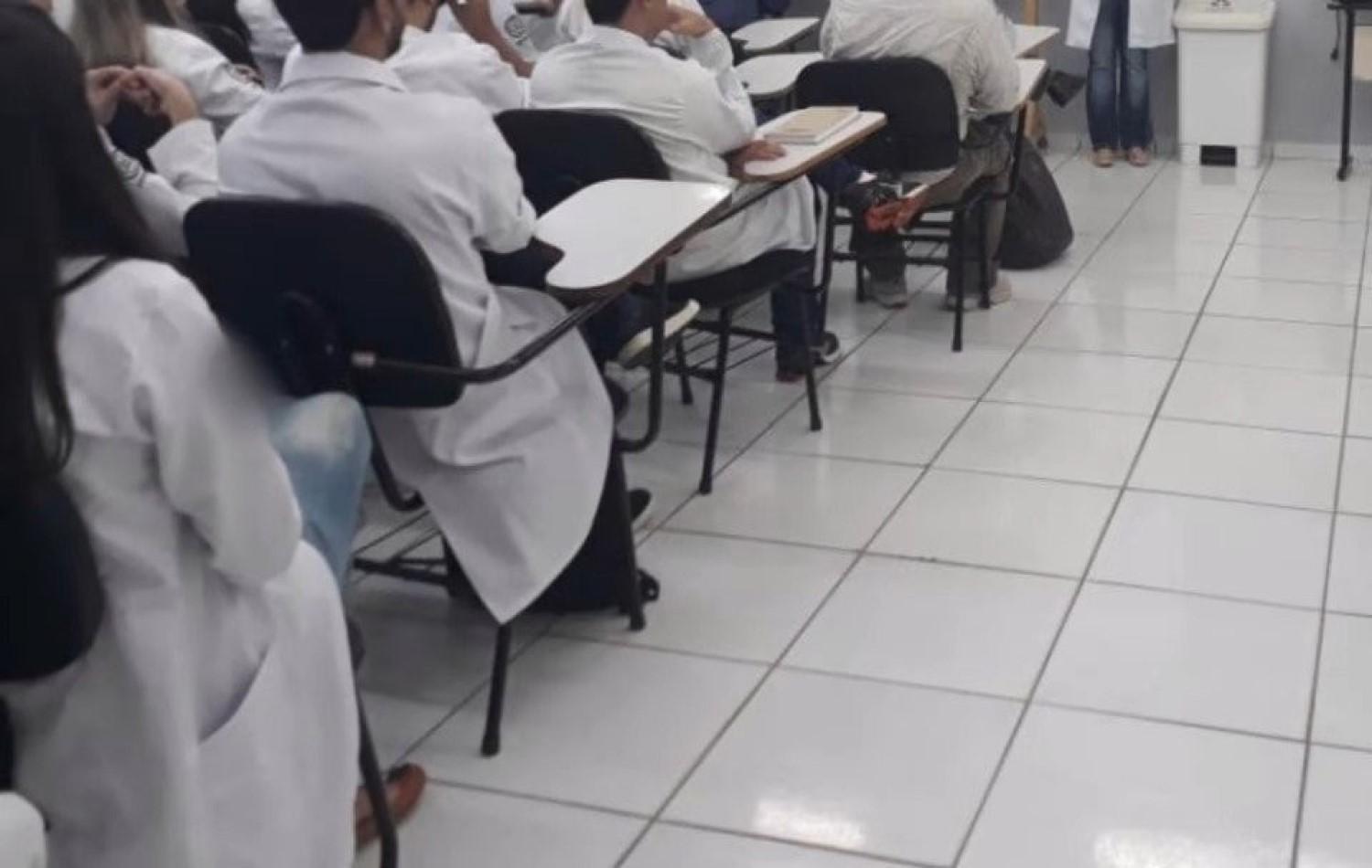 19 alunos de medicina são presos suspeitos de ingressarem curso com documentos falsos