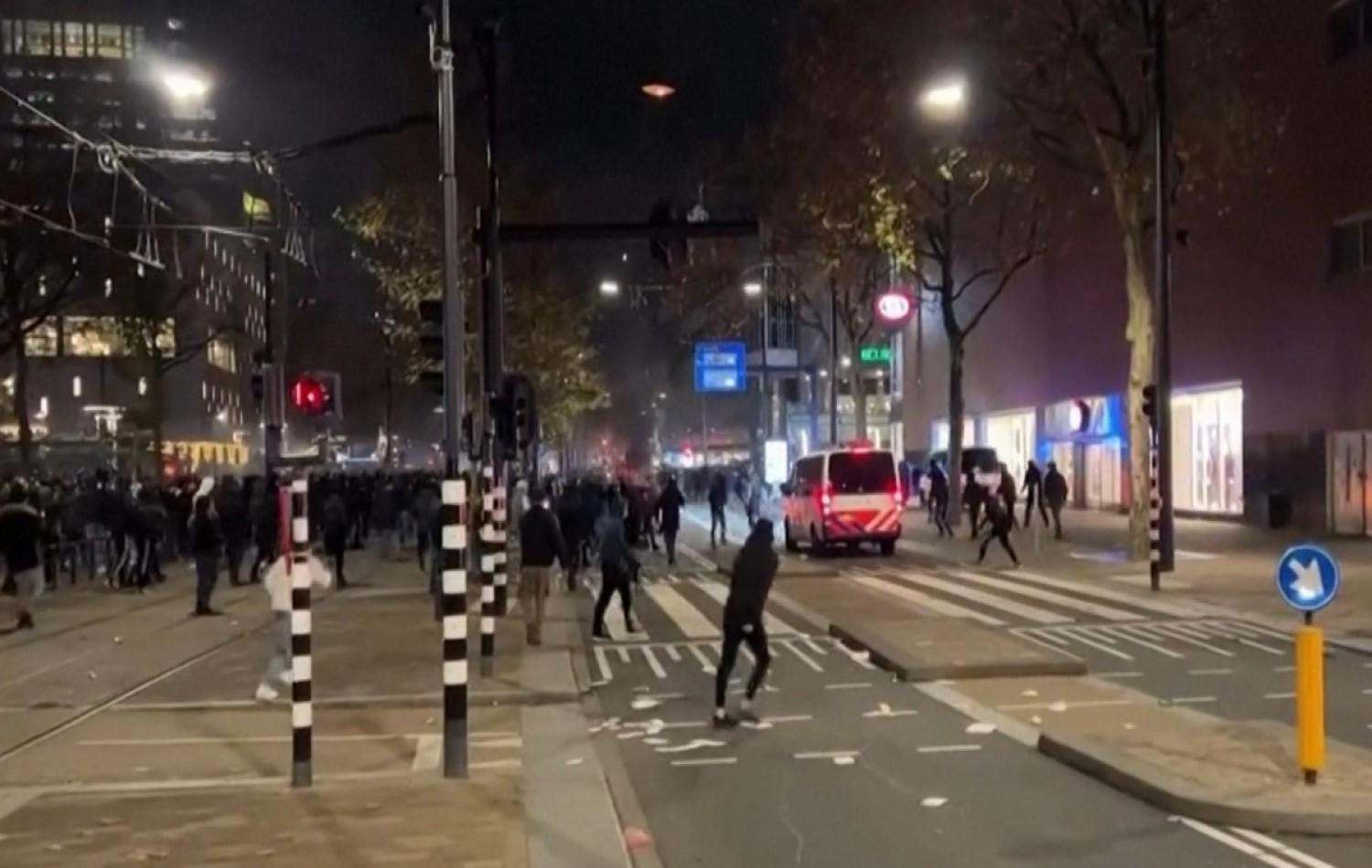 Polícia prende manifestantes em 2ª noite de protestos contra lockdown na Holanda