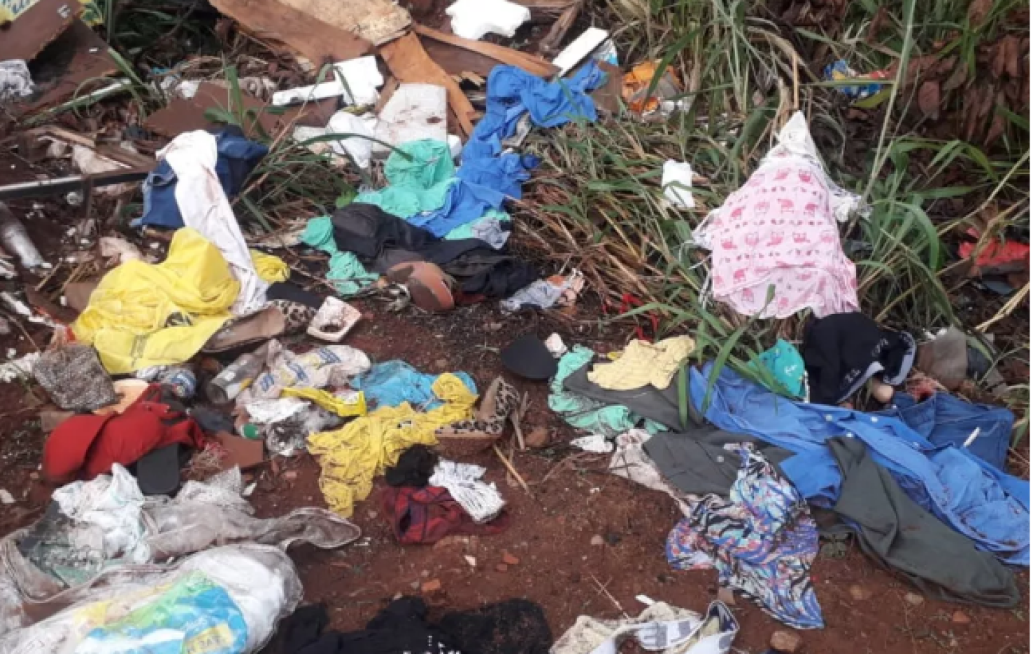 Corpo de feto é encontrado em lote vazio de Goiânia, diz polícia