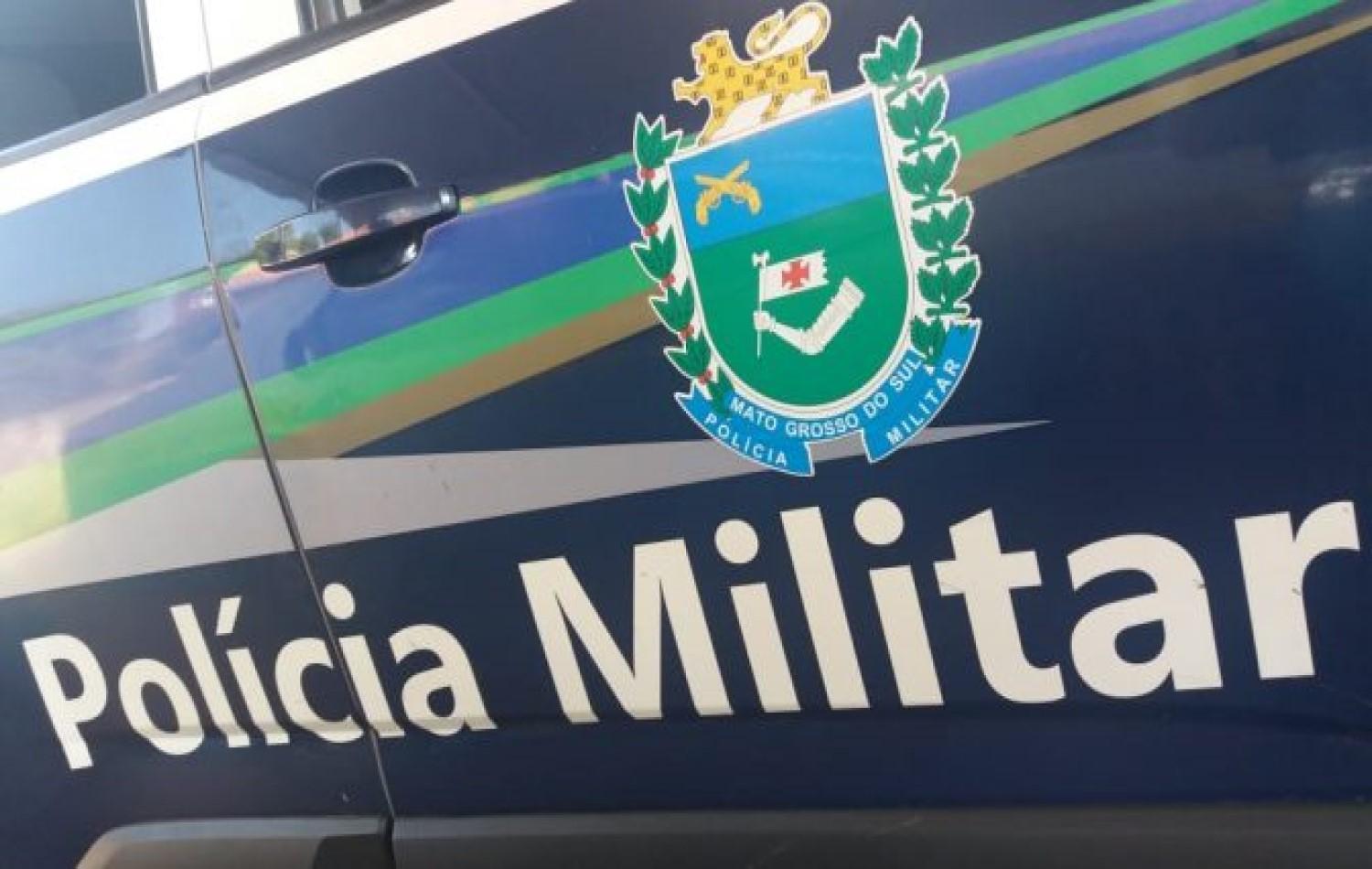 Homem que ateia fogo no carro dos pais em Paranaíba