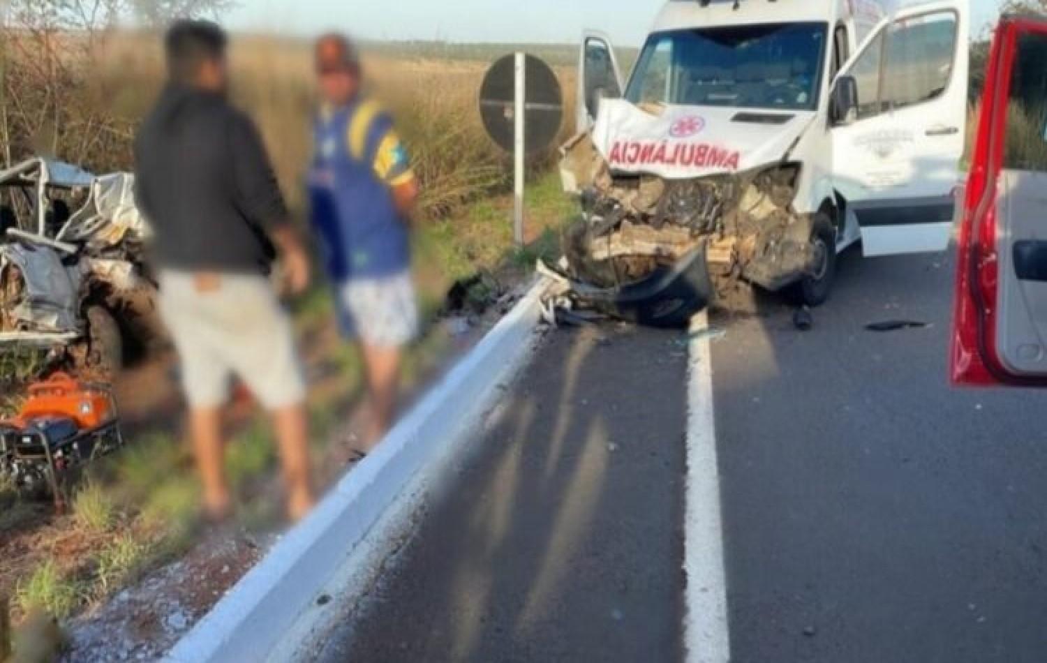 Ambulância de Costa Rica envolveu em acidente após Uno bater em Anta