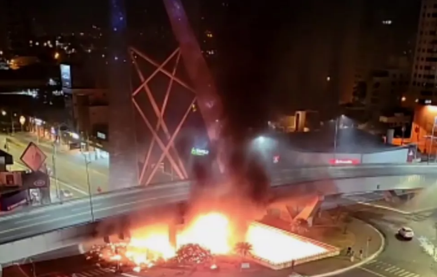 Homem é indiciado por causar incêndio no viaduto da T-63, em Goiânia