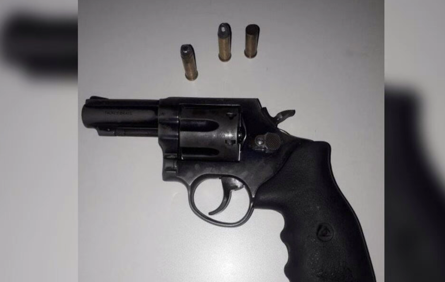 Goiânia: acusada de matar o namorado com tiro na cabeça durante “roleta russa” vai a júri popular