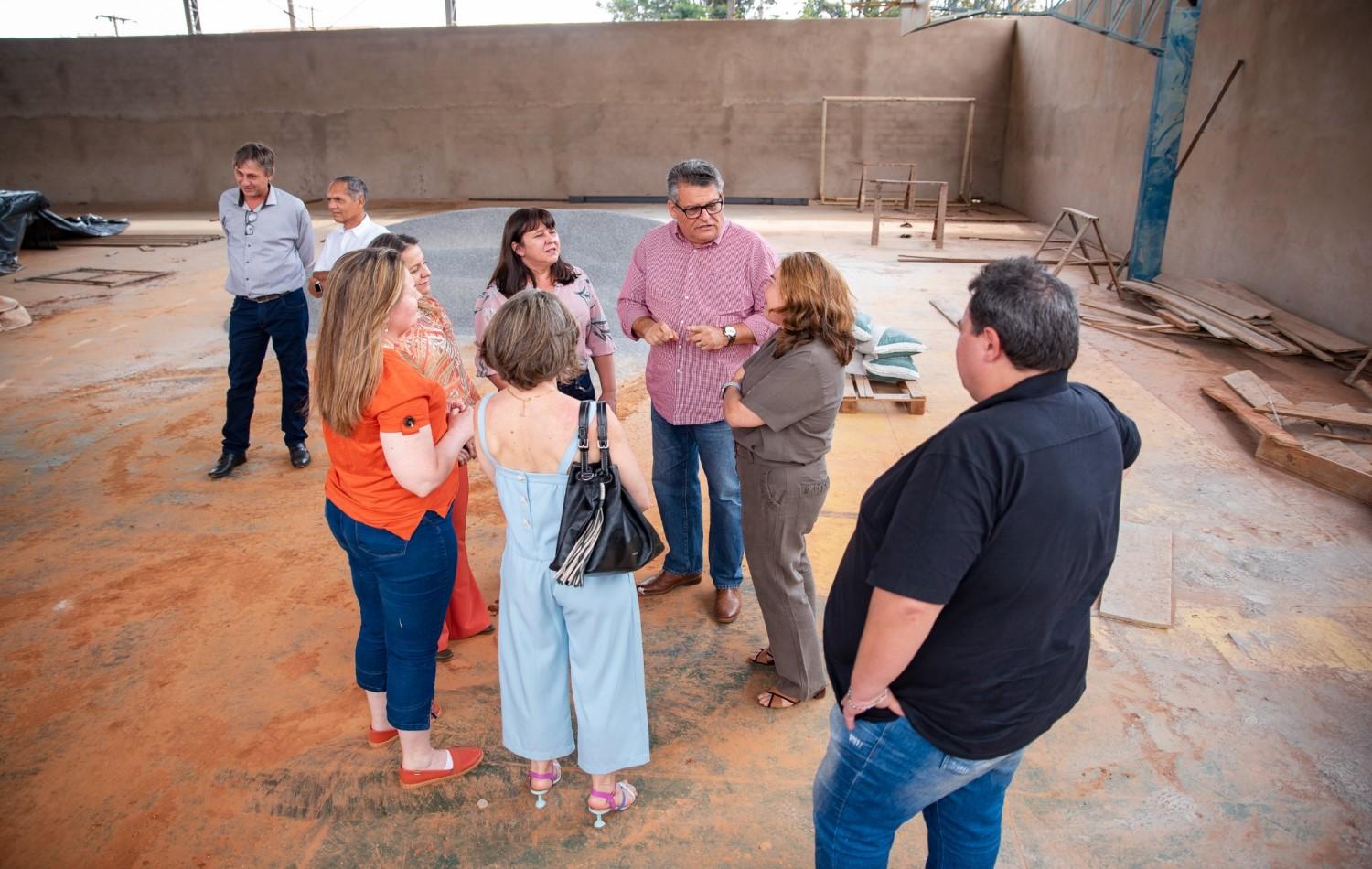 Secretária de educação de Goiás visita Chapadão do Céu