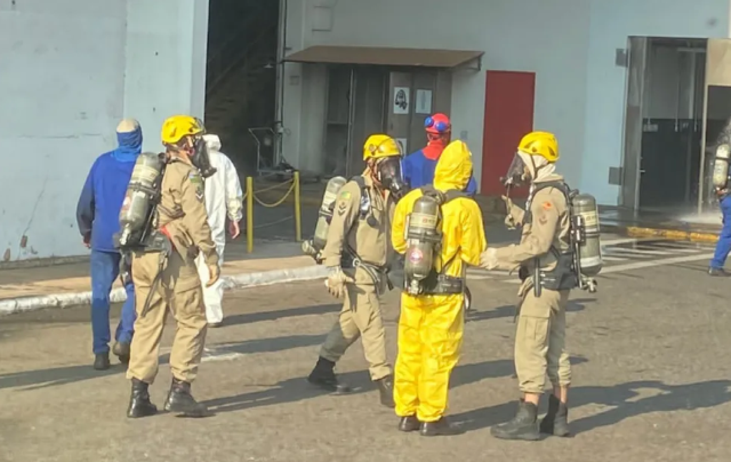 Dois trabalhadores seguem internados após vazamento de amônia na BRF de Rio Verde
