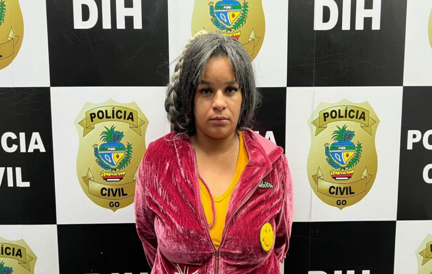 Suspeita de planejar morte de integrante da mesma facção é presa em Goiânia