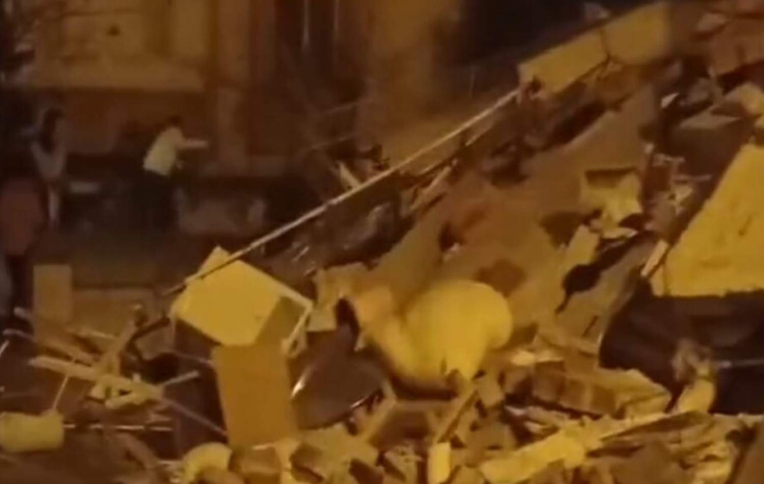 Terremoto na Turquia e na Síria: tremor de terra deixa ao menos 670 mortos nos países