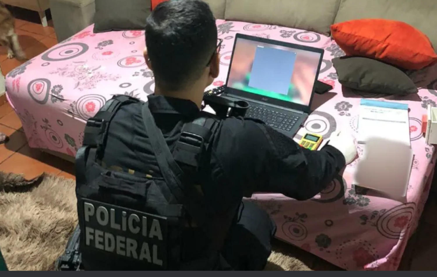 PF cumpre mandados contra suspeitos de desviar valores do Auxílio Emergencial de vítimas de 25 estados