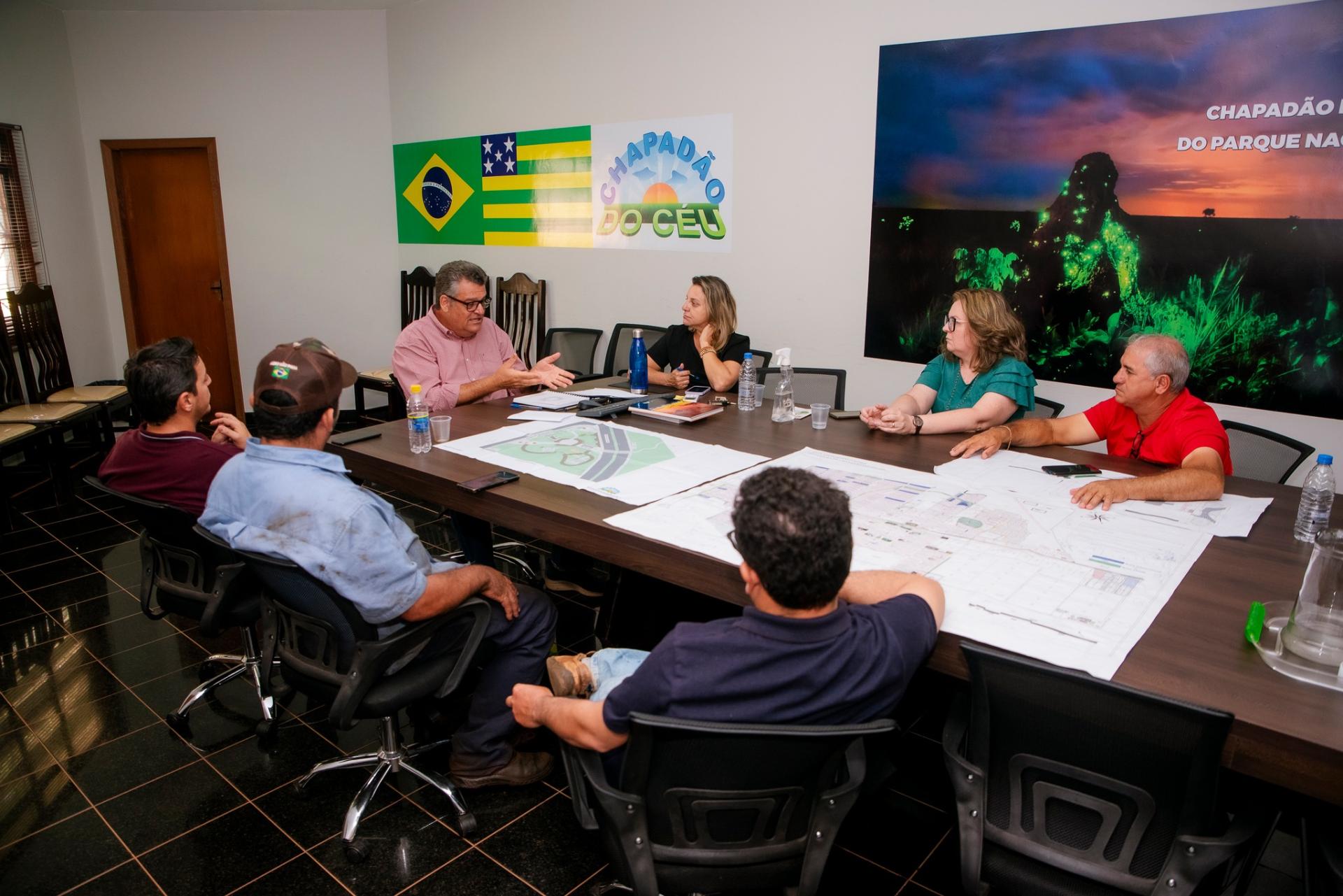 Vereadores e Prefeito articulam investimentos em moradia para 2024