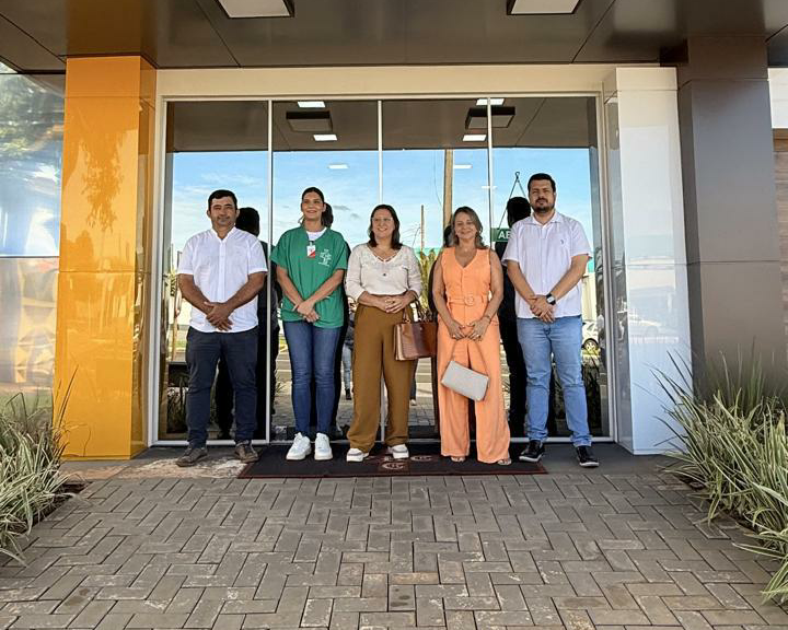 Vereadores de Chapadão do Céu conhecem sistema de saúde de Costa Rica