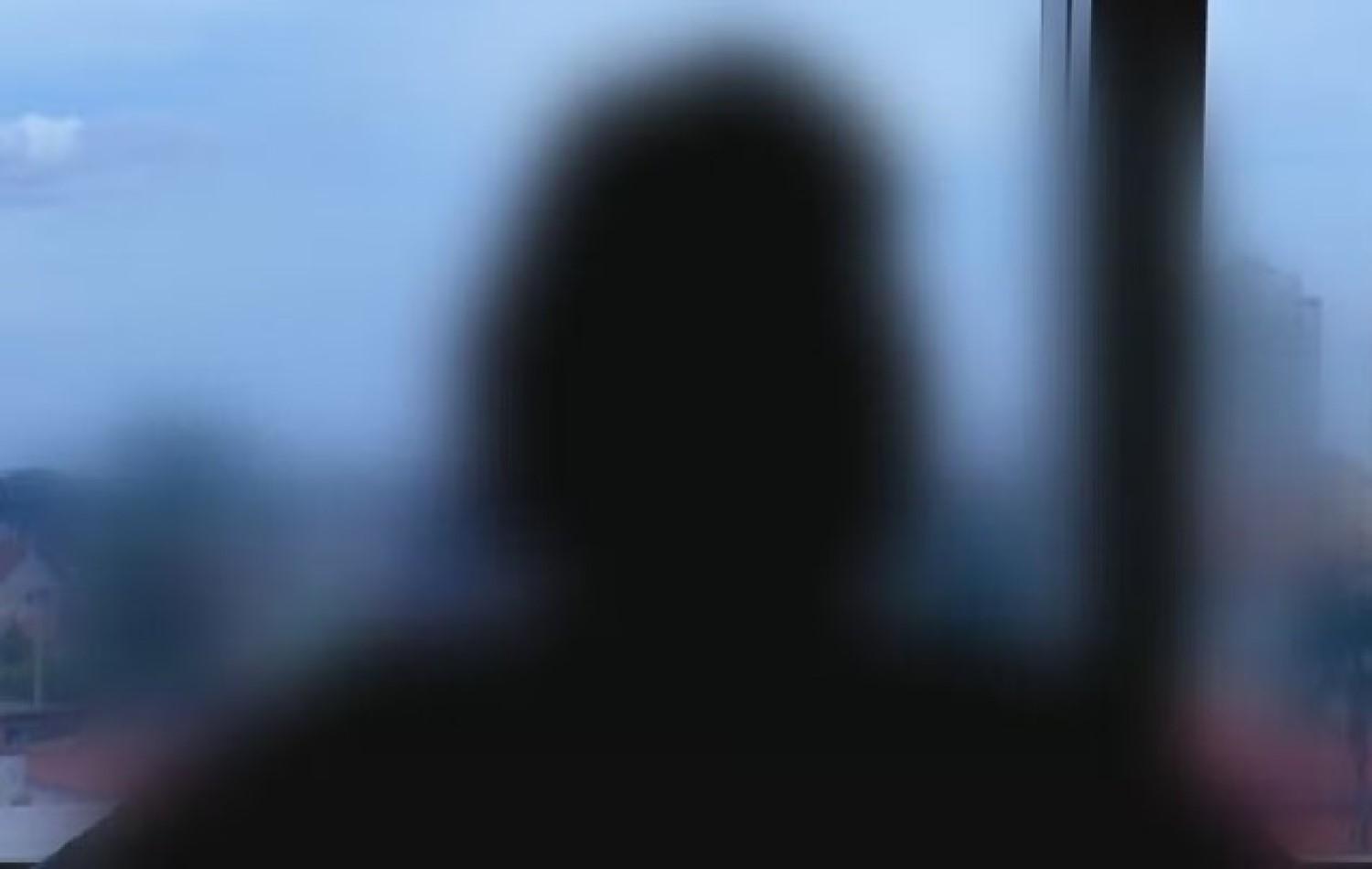 Farmacêutica é condenada a indenizar ex-funcionária que trabalhava dentro de banheiro e era alvo de piadas