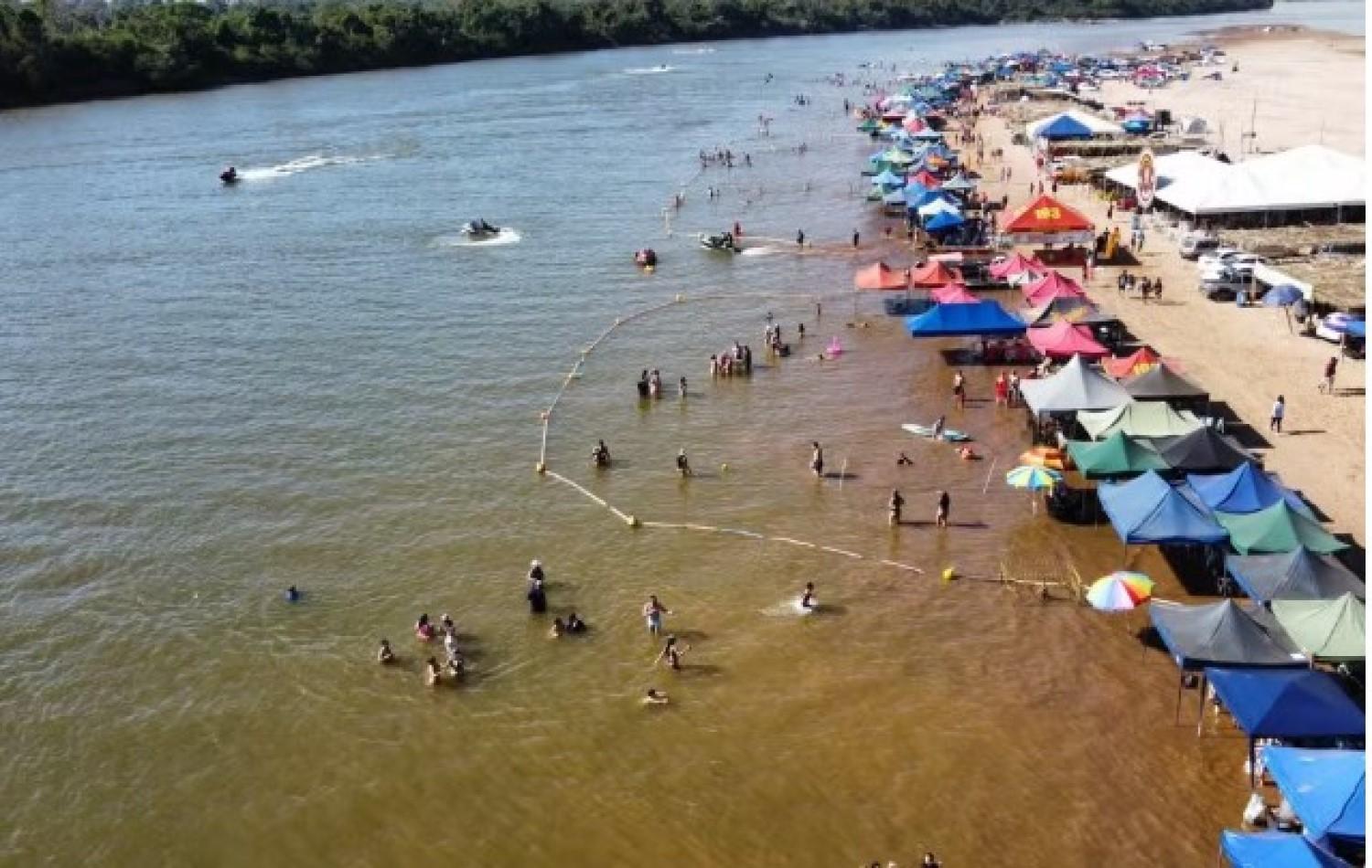 Jovem cai de moto aquática e tem parte do cabelo sugado pela turbina durante passeio no Rio Araguaia, dizem bombeiros