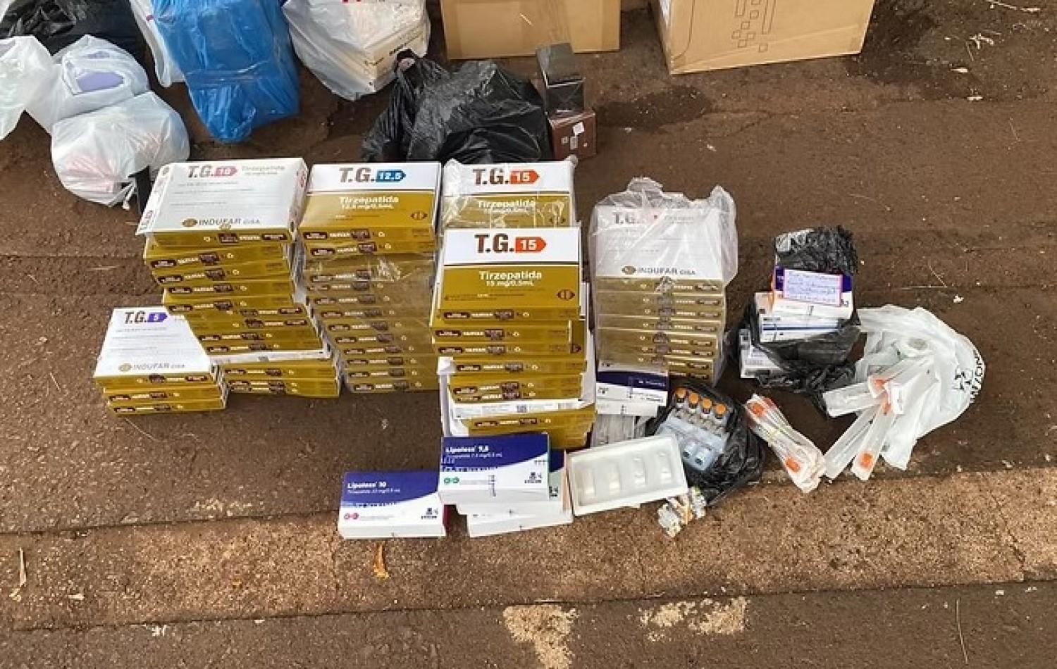 PRF apreende medicamentos para emagrecimento e eletrônicos na BR-153, em Itumbiara (GO)