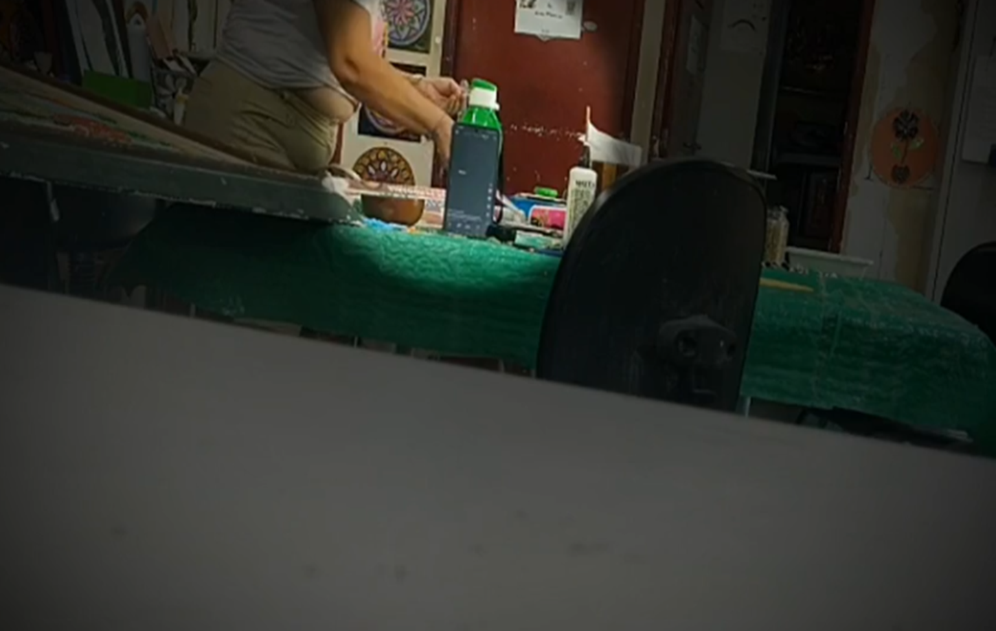 'Foi desesperador'; professora intoxicada por mercúrio conta como gravou aluna colocando metal em garrafa de água